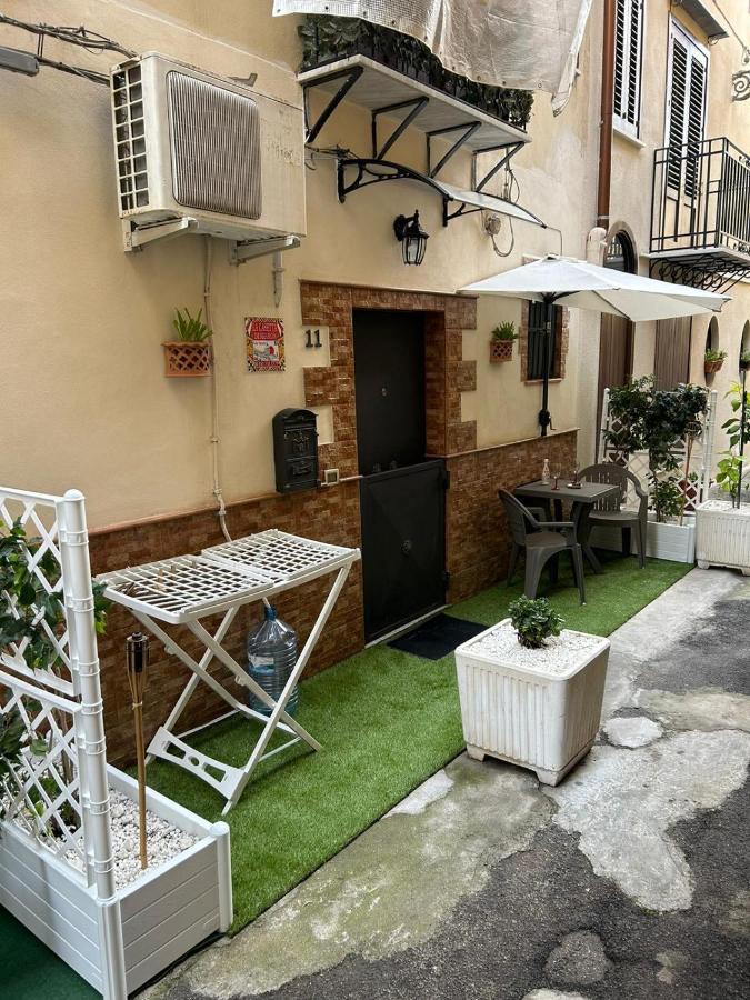 La Casetta Di Sharon Palermo Exteriör bild