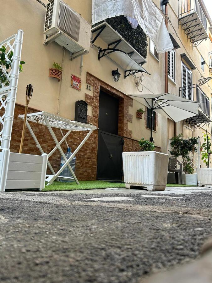 La Casetta Di Sharon Palermo Exteriör bild